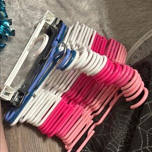 Colorful Plastic Hangers Set